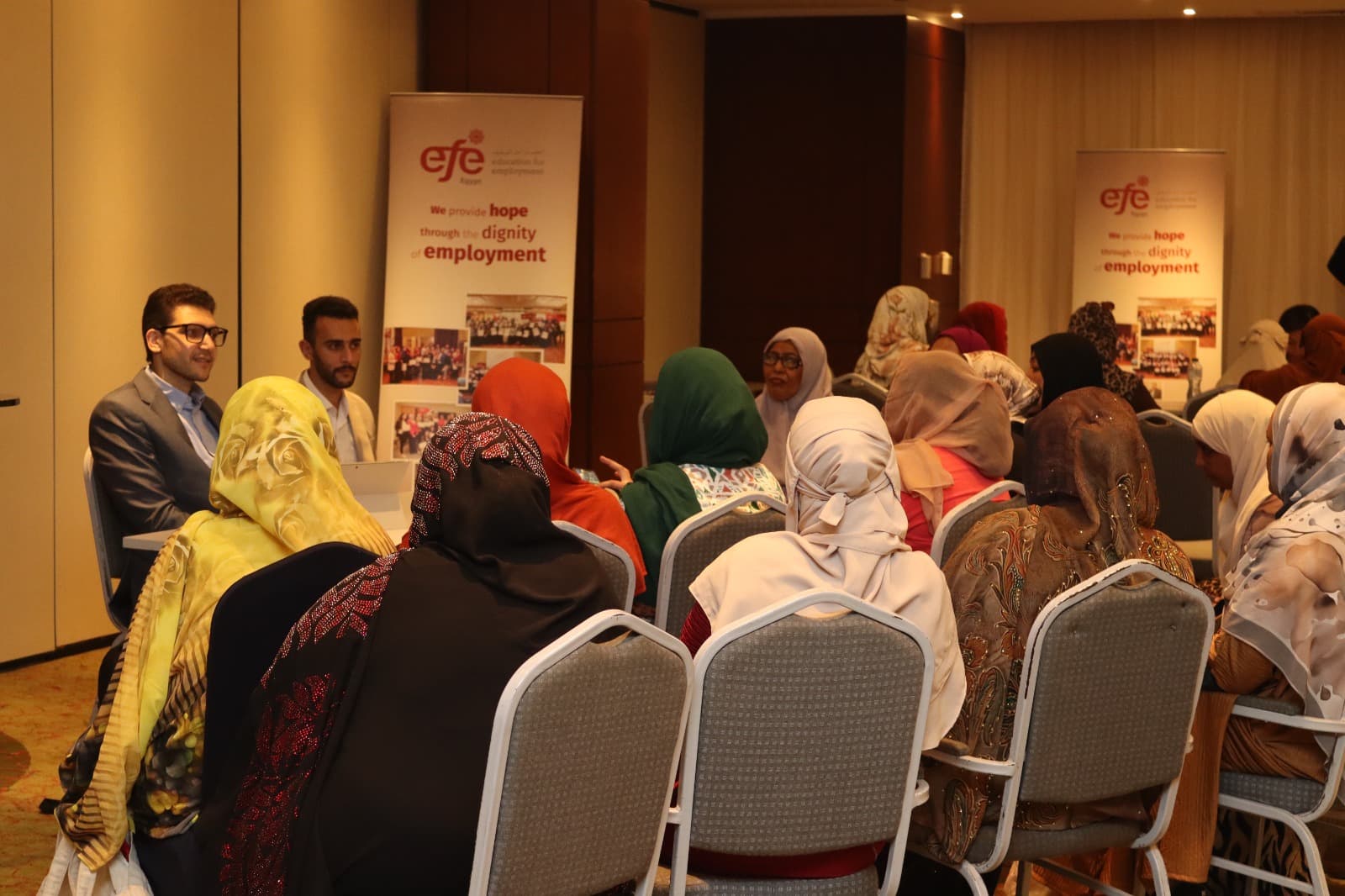جلسة نقاش مجتمعي في فعالية التوفيق الوظيفي بالإسكندرية